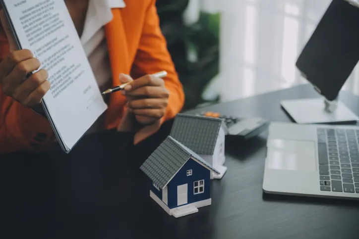 How to Minimize Out-of-Pocket Costs After Home Damage