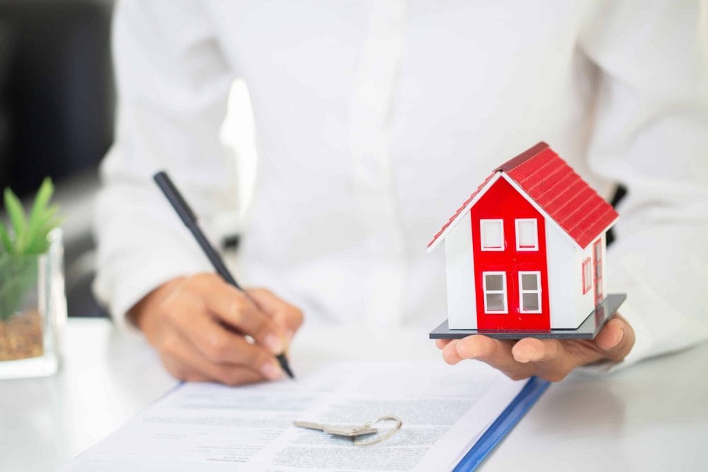 Common Mistakes That Hurt Apartment Investment Value